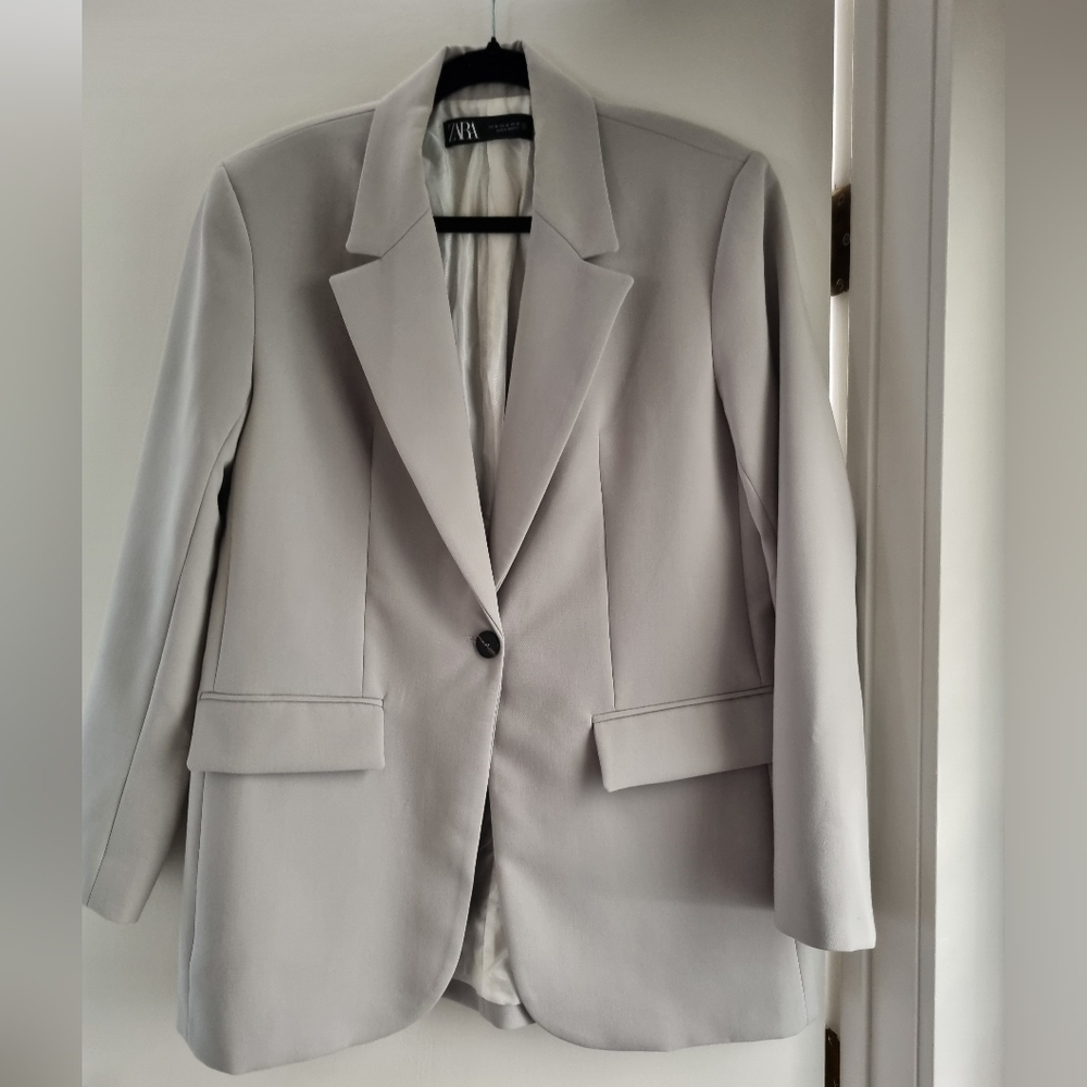 Zara Women's Light Gray Suit Jacket